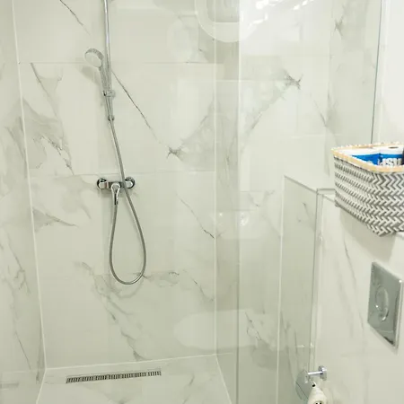 Zhana 波德戈里察