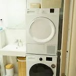 아파트 Zhana